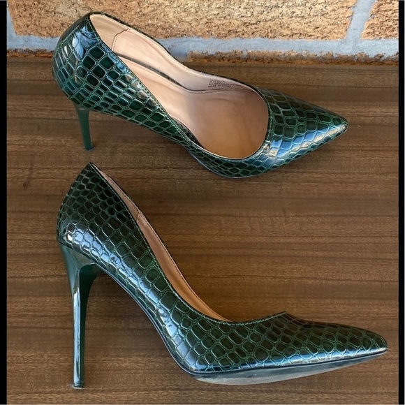 V 1969 green snake heels size 8.5 - Picture 3 of 10